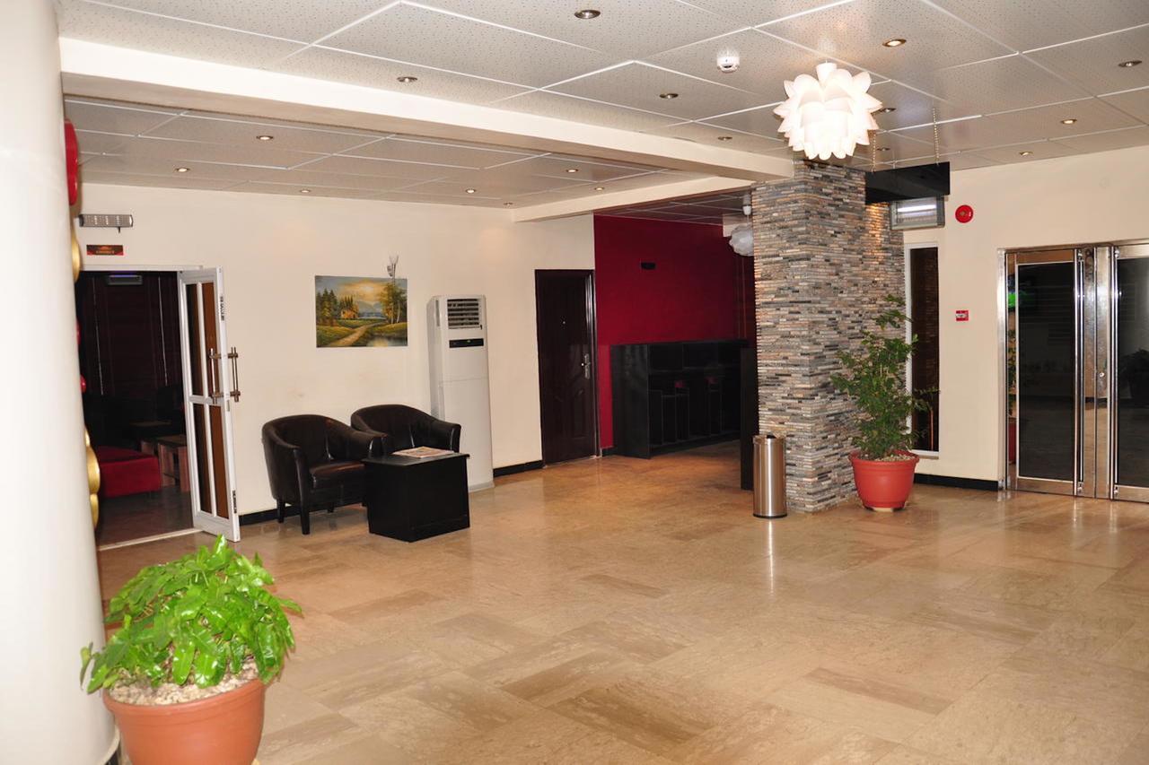 Grand Bank Link Hotel Otta Экстерьер фото