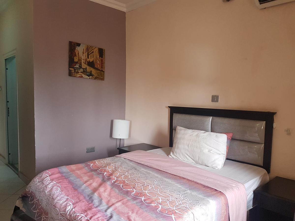 Grand Bank Link Hotel Otta Экстерьер фото