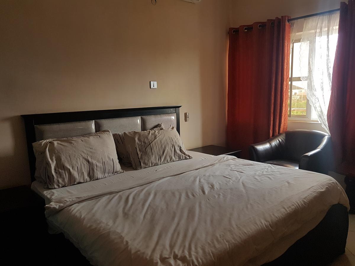 Grand Bank Link Hotel Otta Экстерьер фото