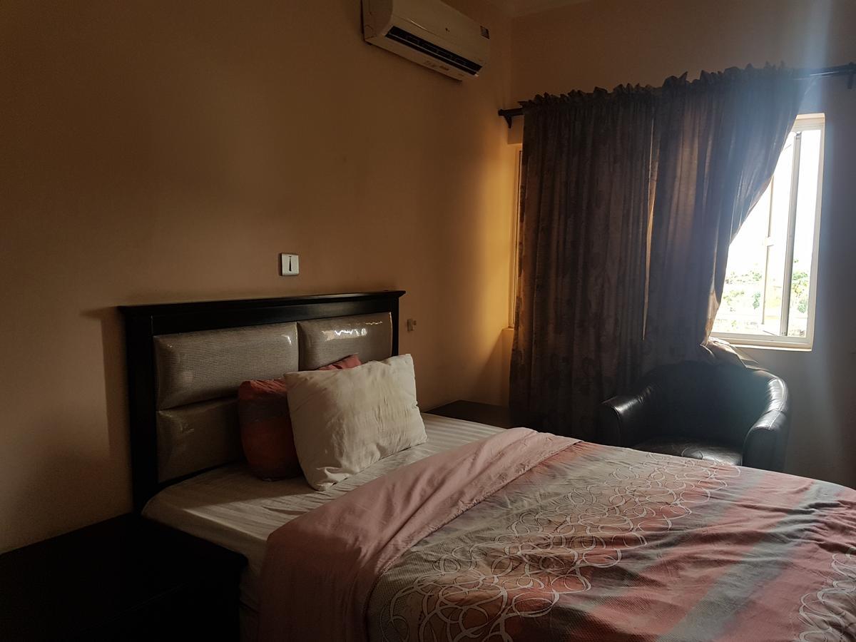Grand Bank Link Hotel Otta Экстерьер фото