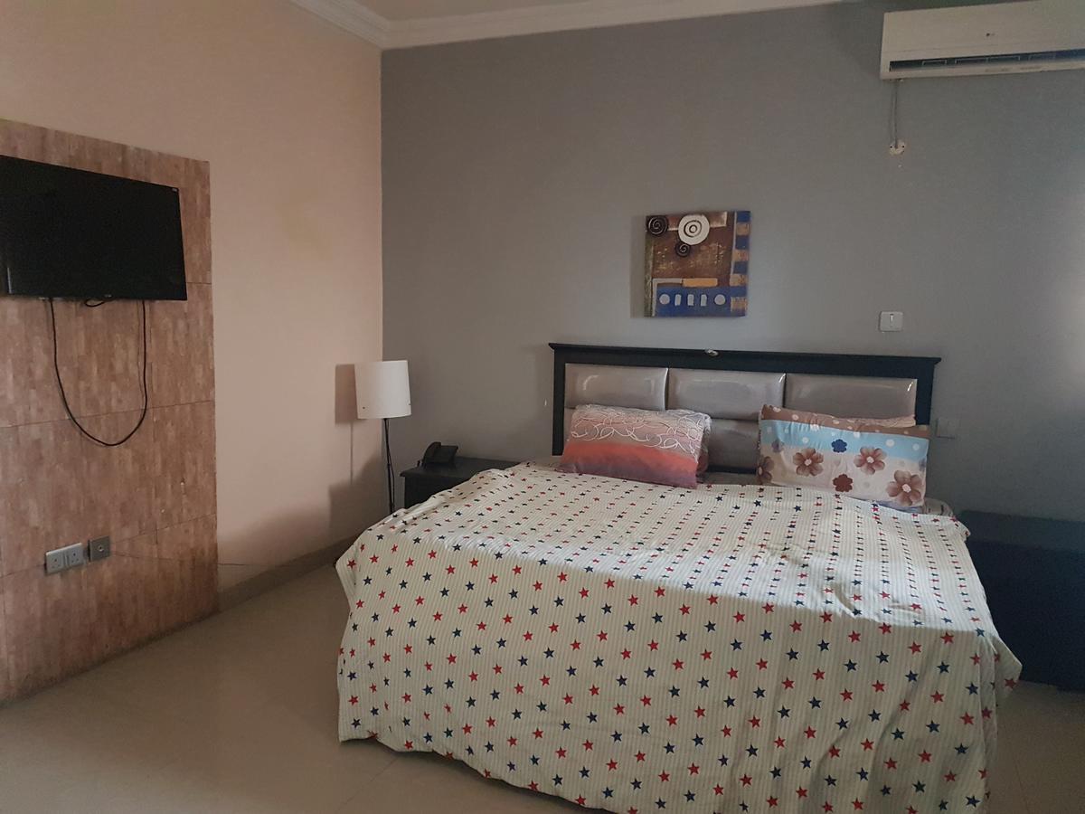 Grand Bank Link Hotel Otta Экстерьер фото